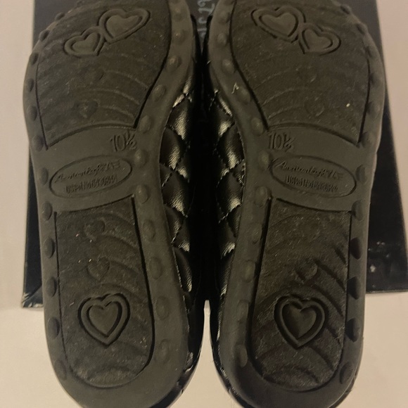 American Eagle Toddler Quilted Black Stretch Flat Size 10.5M - Picture 2 of 5
